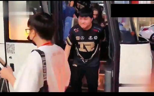 孙安佐女友爆料视频播放,揭秘事件背后惊人真相  第2张 孙安佐女友爆料视频播放,揭秘事件背后惊人真相  第2张